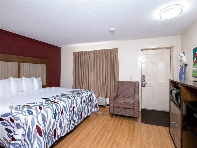 Red Roof Inn Neptune - Jersey Shore Екстер'єр фото